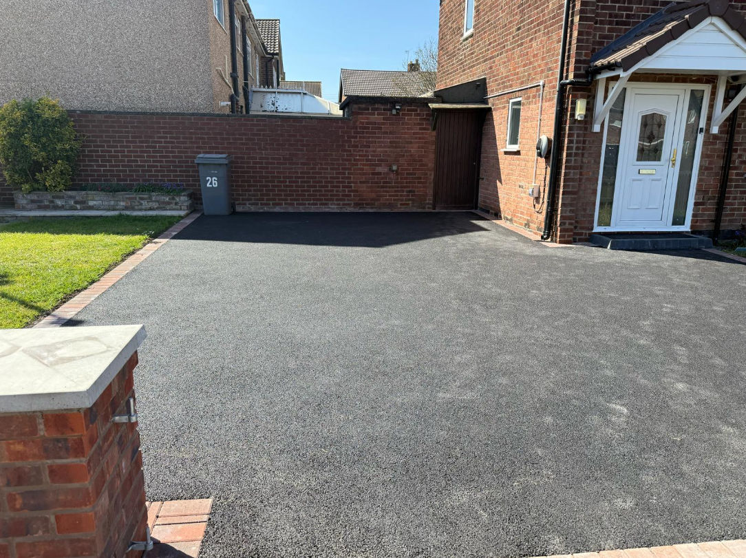 MD Driveways Ltd completed driveway and landscaping project 5